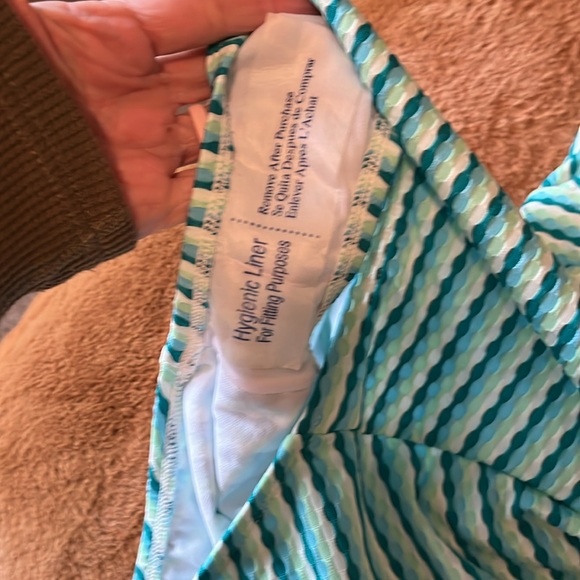 Women’s bathing suit - Picture 3 of 5